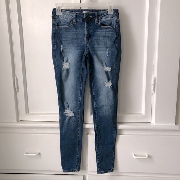 SO Denim - SO Low Rise Distressed Denim Jeggings Dark Denim Size 3 26 Waist Juniors